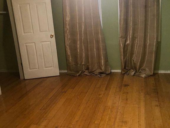 huge size bedroom