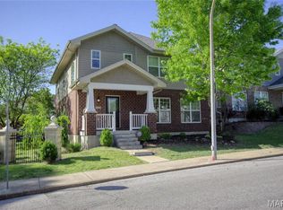 7221 Field Ave, Saint Louis, MO 63116