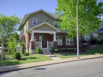 7221 Field Ave, Saint Louis, MO, 63116