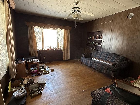 2nd image of 506 Willis Ave