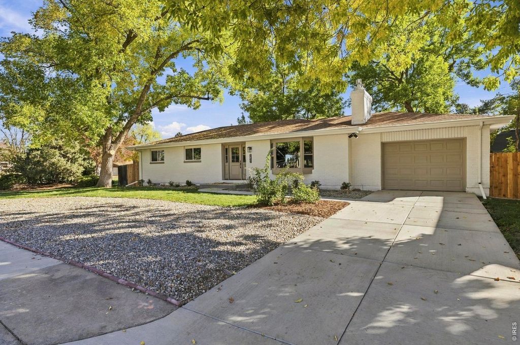 2432 Eugene Dr