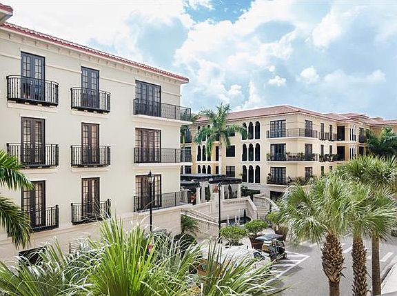 3rd image of 23151 Fashion Dr Unit 212