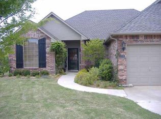 3008 Longmeadow Rd, Edmond, OK 73003