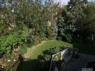 10 Fairway Rd, Lido Beach, NY 11561