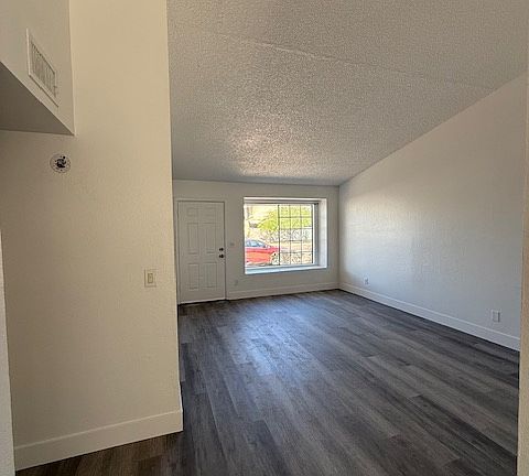 5th image of 8520 W Palm Ln Unit 1125