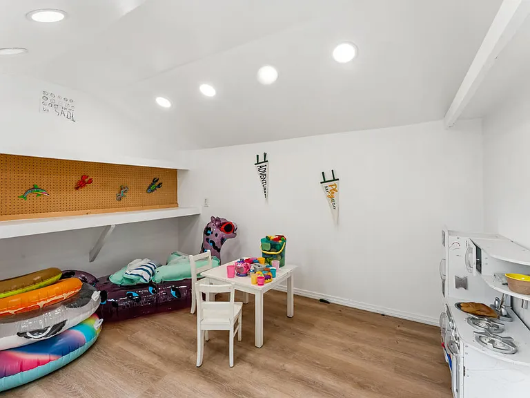 200 Oak View Ln — Photo 31