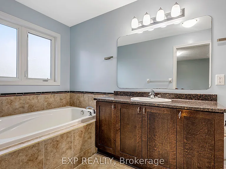 635 Moorpark Ave — Photo 30