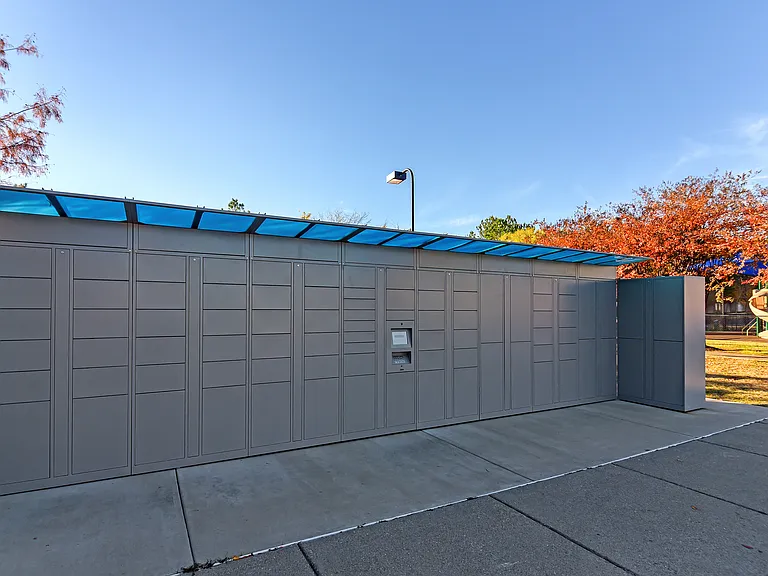 2051 W Cumberland Rd — Photo 18