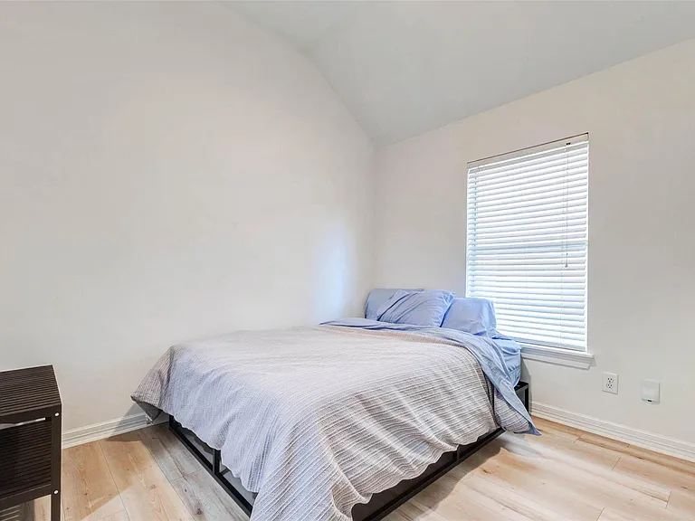 2706 Ridgeglen Ln — Photo 15