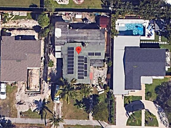 2nd image of 1007 Almeria Road