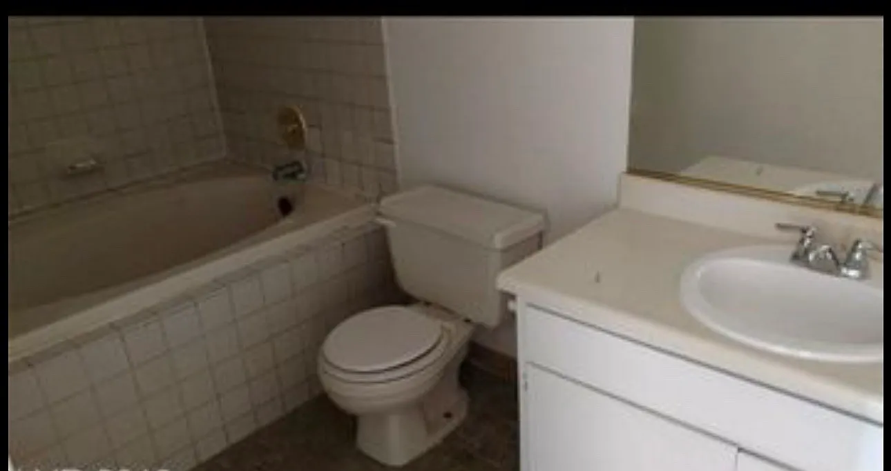2 bed, 966 sqft, $1,395 — Photo 2