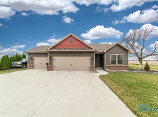 25975 Bradner Rd, Genoa, OH 43430