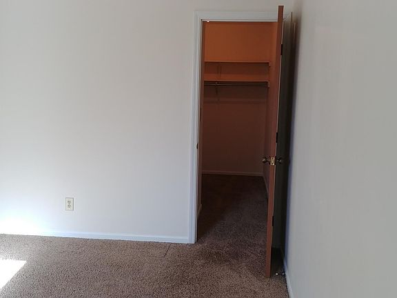 2nd image of 1605 Dayton Ave APT 1