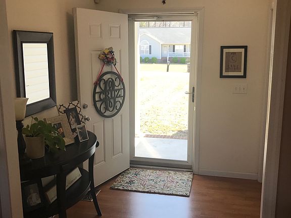 4th image of 107 Maryland Dr