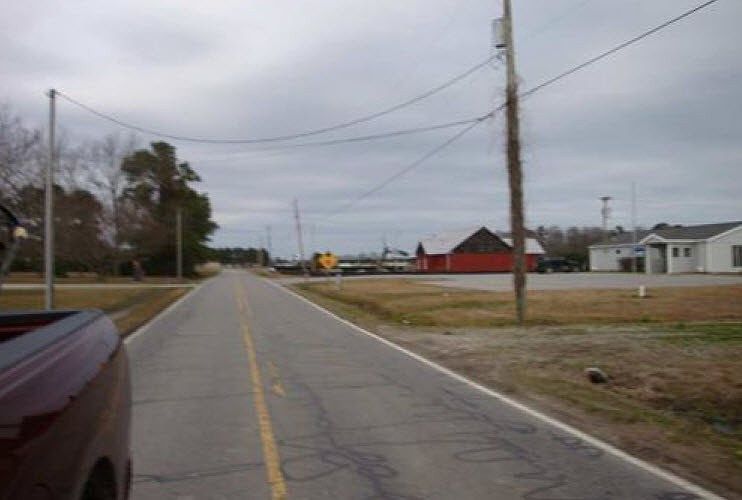 2nd image of 416 Knotts Island Rd