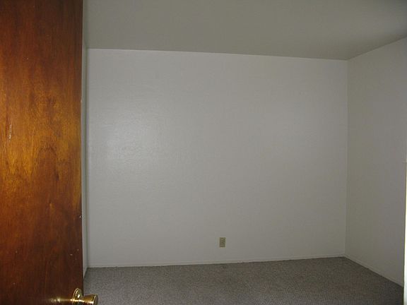 5th image of 3539 Agate Dr APT 3