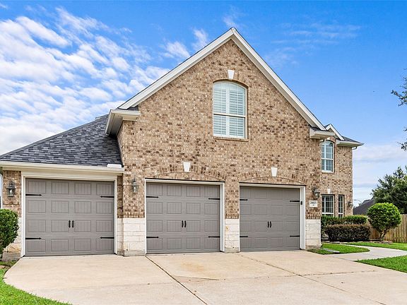 5th image of 28603 Wing Elm Dr
