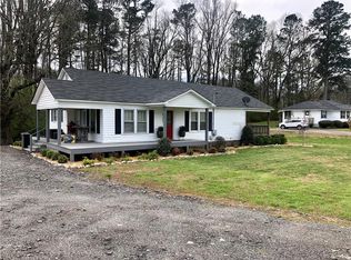 6130 Oak Grove Cir, Cumming, GA 30028