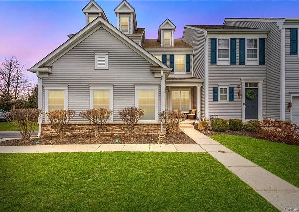 1st image of 5 Bainbridge Pl Unit 301