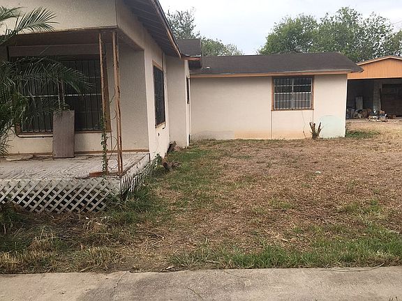 2nd image of 1740 Florida St