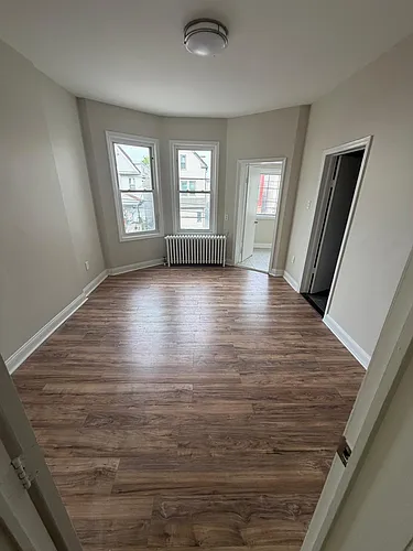 221 Wilkinson Ave Photo 1