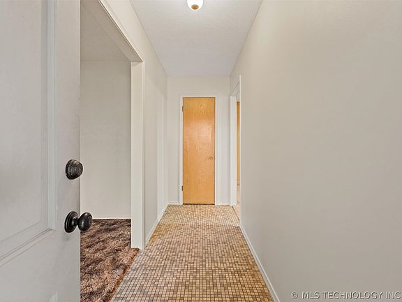 4th image of 5423 Baylor Dr