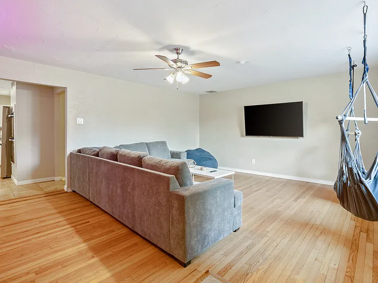 2352 Wildoak Dr #MAIN — Photo 8