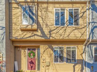 17456 Hoskinson Rd, Poolesville, MD 20837