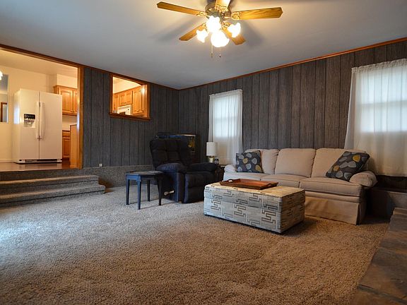 4th image of 801 Oakley Ave