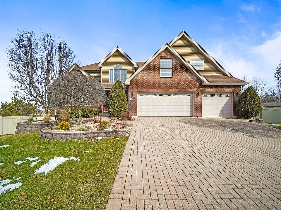 1st image of 14305 Surrey Ct