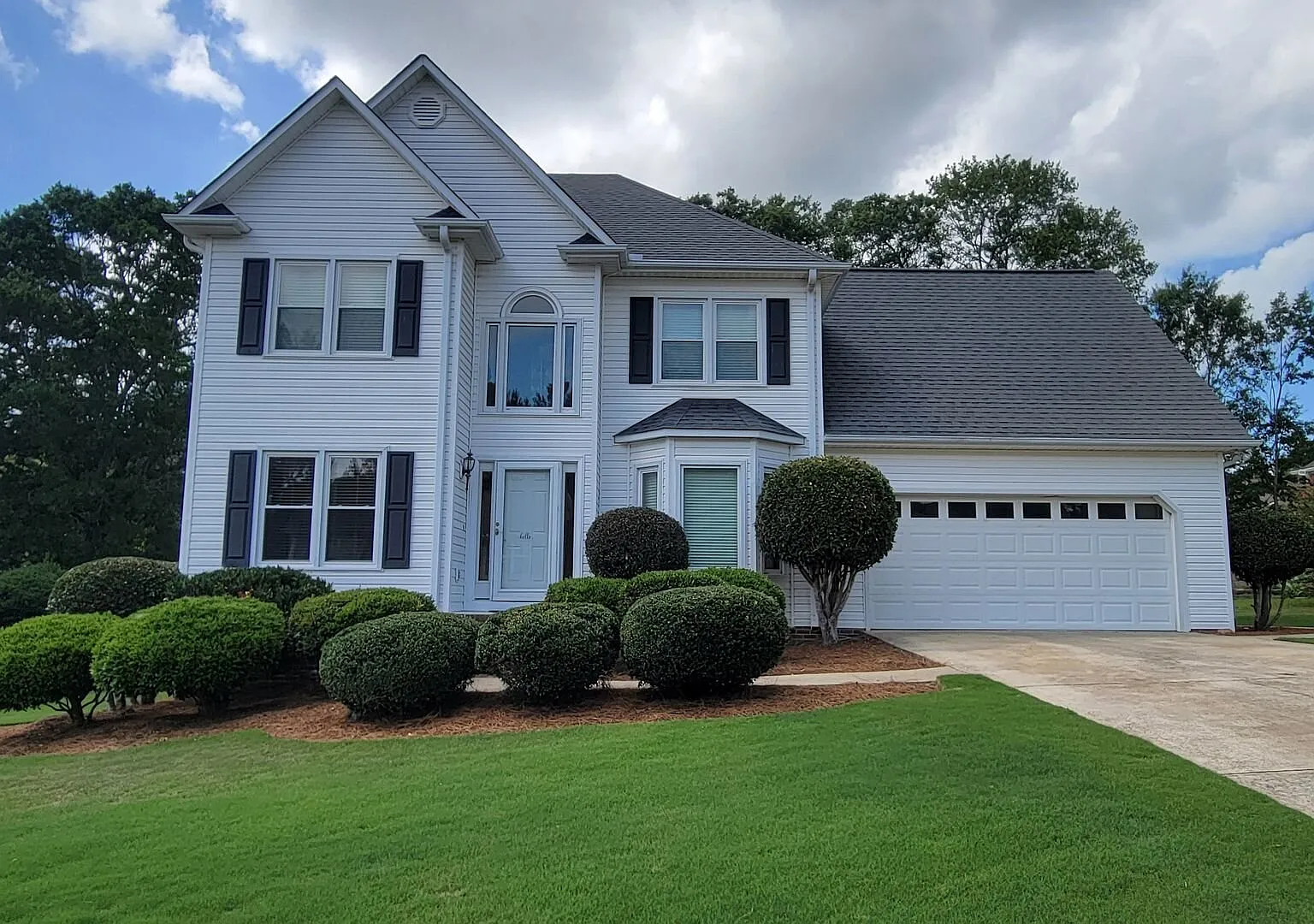 4 Bed, 2.5 Bath Home Available in Taylors — Photo 1