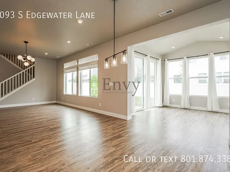 3093 S Edgewater Ln — Photo 8