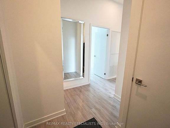 3rd image of 252 Church St #908