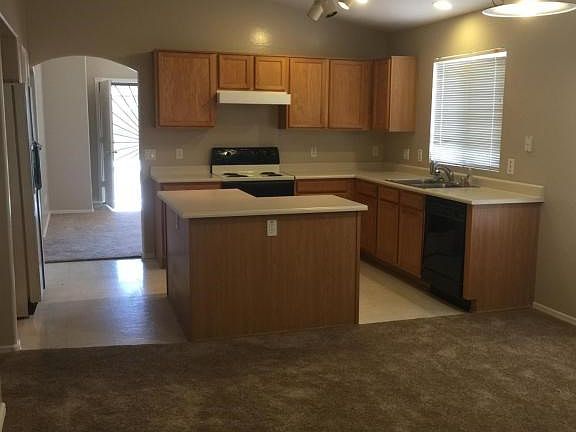 Kitchen_Family Room 2