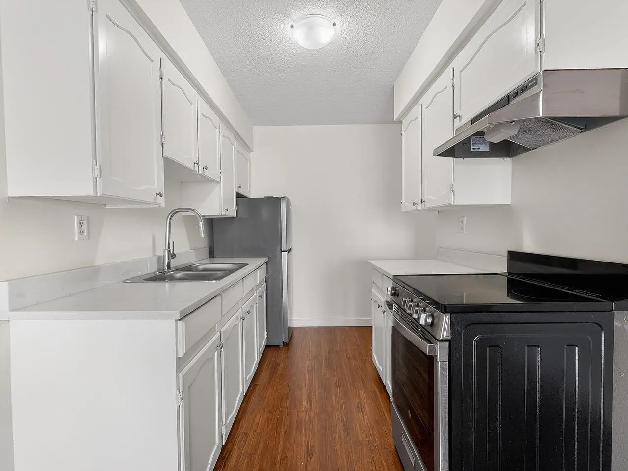 1 bed, 685 sqft, $2,250 — Photo 2