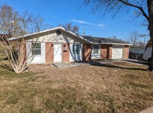 616 W Martindale Rd, Englewood, OH 45322