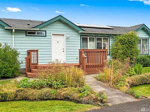 3rd image of 2323 44th Ln SW #34