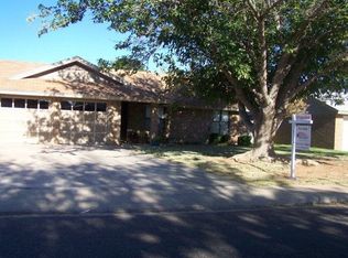 1107 Crescent Dr, Andrews, TX 79714