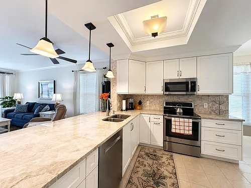 752 Wiggins Lake Dr #102 Photo 1