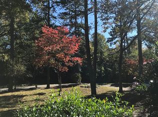 2521 Meadow Ln, Matthews, NC 28105