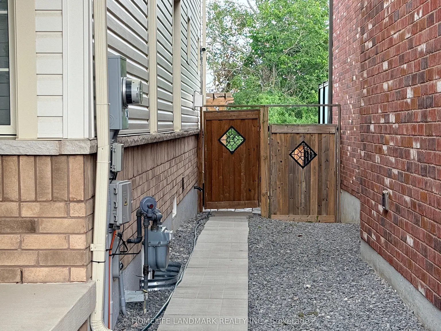 2 bed, $2,200 — Photo 1