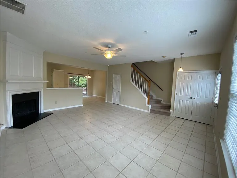 1285 Kilmington Ct — Photo 7