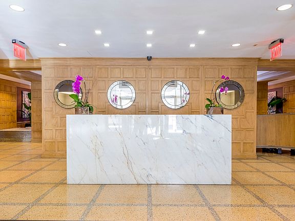 5th image of 305 E 86th St #15FE