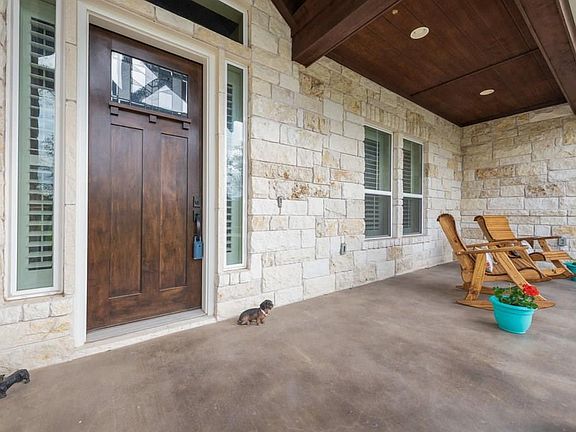 3rd image of 257 Oak Hill Dr