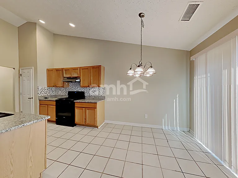 247 Rockingham Dr — Photo 7