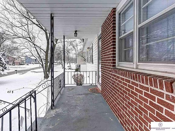 3rd image of 4942 Nebraska Ave