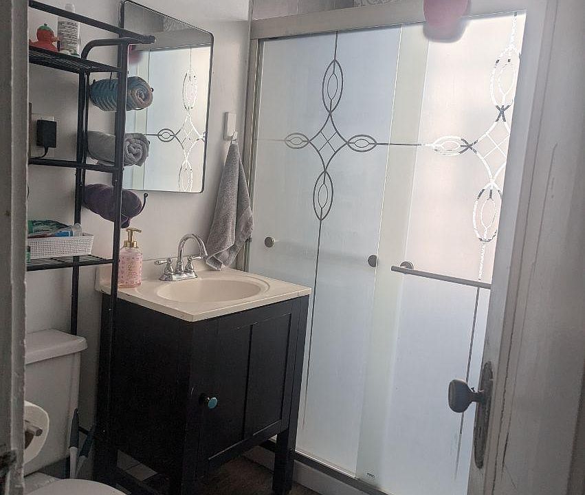 2nd image of 2965 N Maryland Ave #2