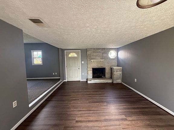 5th image of 638 Clifford Ave