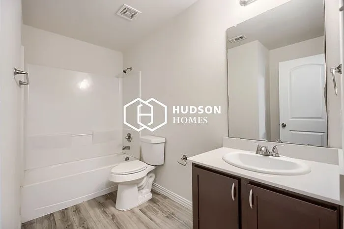 1120 W Owings St — Photo 10