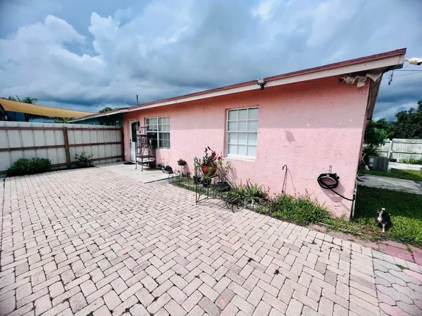 1501 Meridian Rd #A, West Palm Beach, FL 33417